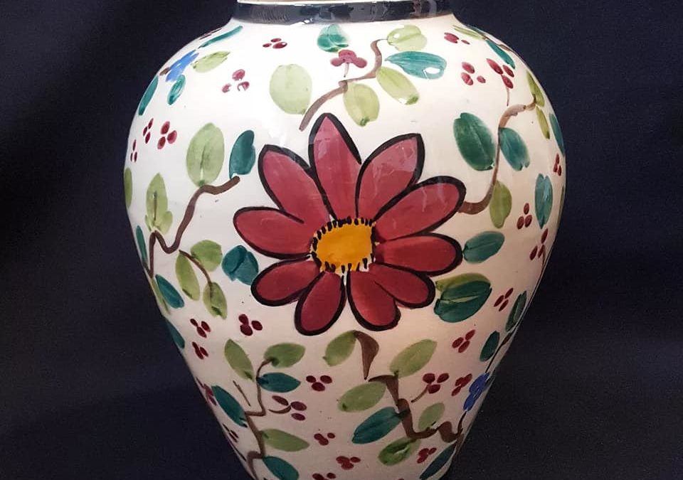 [Objet] – Puzzle d’un vase à motifs de fleurs